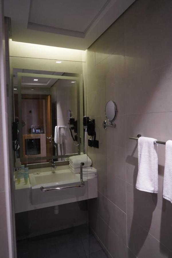 Al Hayat Hotel Sharjah Ngoại thất bức ảnh