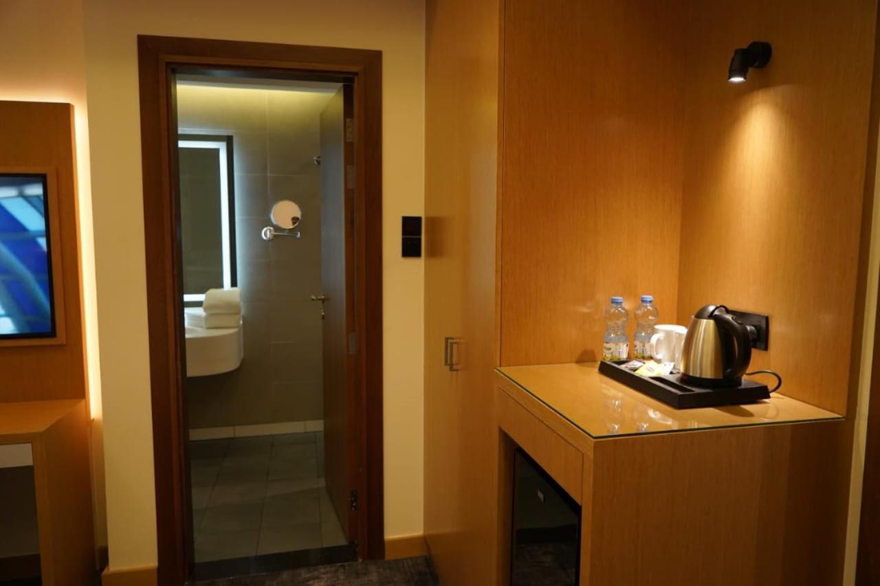 Al Hayat Hotel Sharjah Ngoại thất bức ảnh